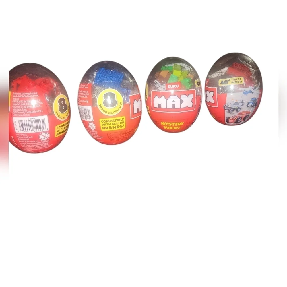 MAX Mystery Build Egg 40+ Pieces